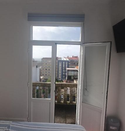 Habitacion Pequena Con Balcon Apartment Vigo Ngoại thất bức ảnh