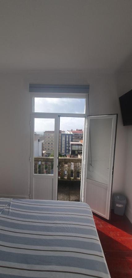 Habitacion Pequena Con Balcon Apartment Vigo Ngoại thất bức ảnh